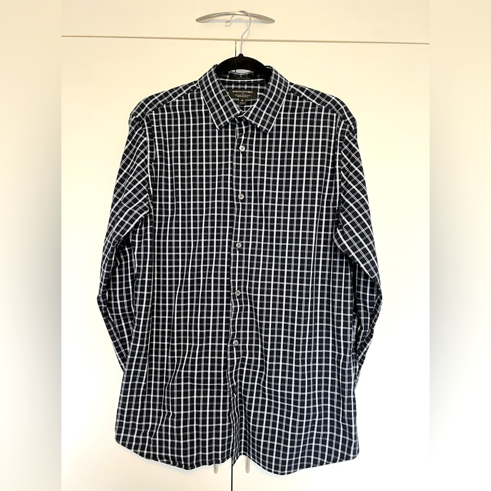 Banana Republic Non-iron Athletic Fit shirt